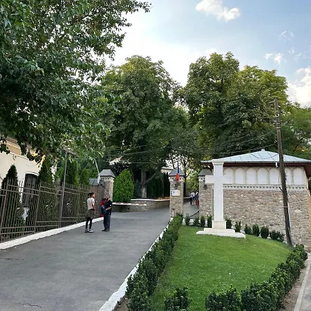 Esplanade River * بوخارست